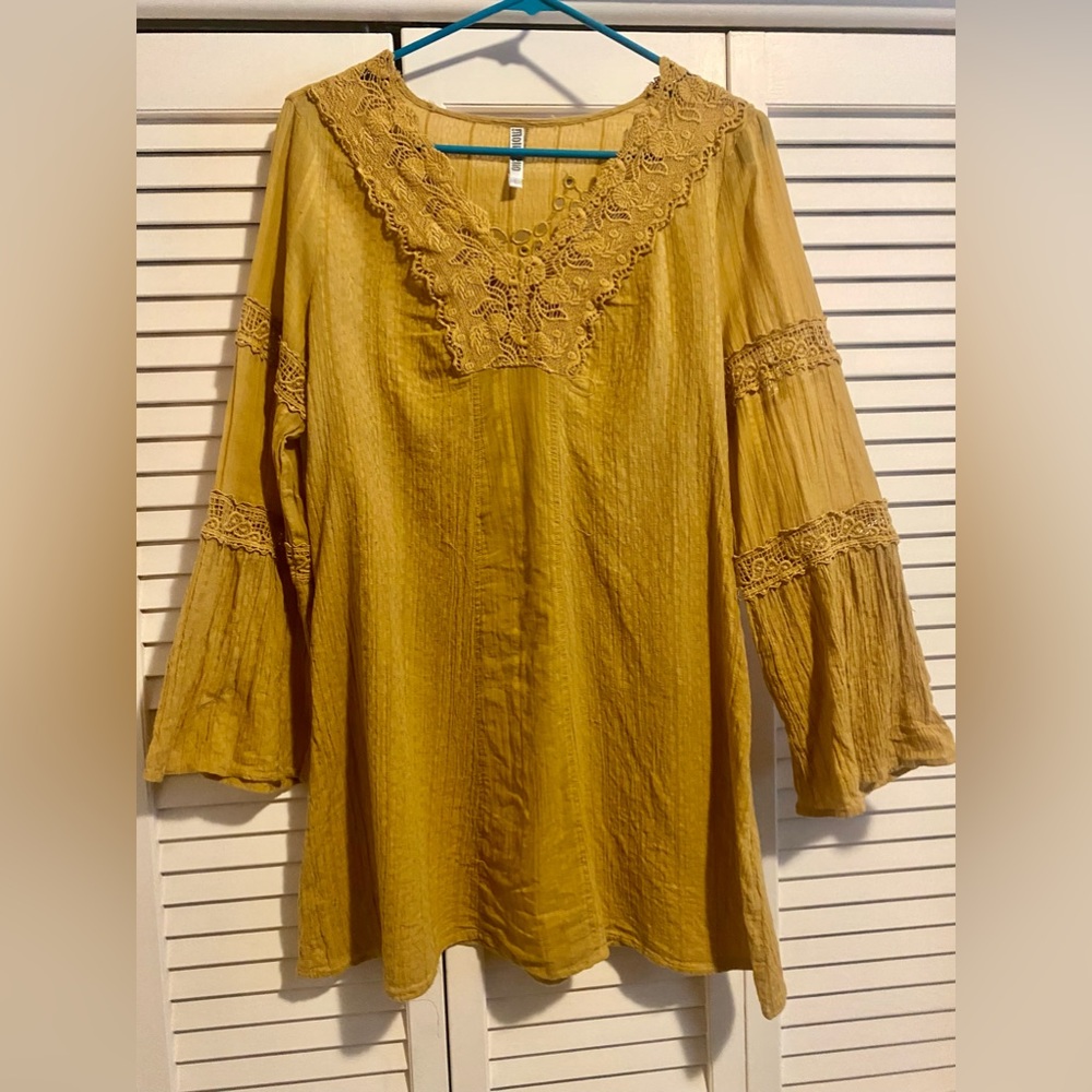 MONORENO Brand Mustard Yellow Embroidered Tunic, size L
